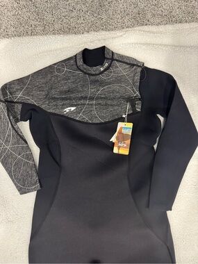 Women's XLarge Black & Gray Neoprene Wetsuit - Performance Thermal Layer